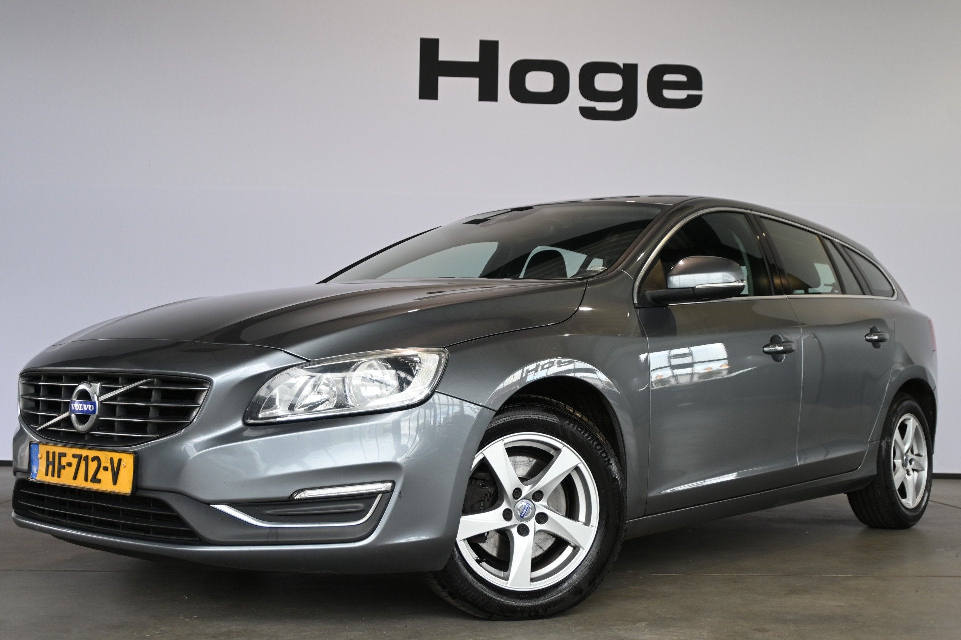 Volvo V60 2.0 D3 Summum Business Automaat Clima Cruise contr, Auto's, Gebruikt, Diesel, Te koop, 750 kg