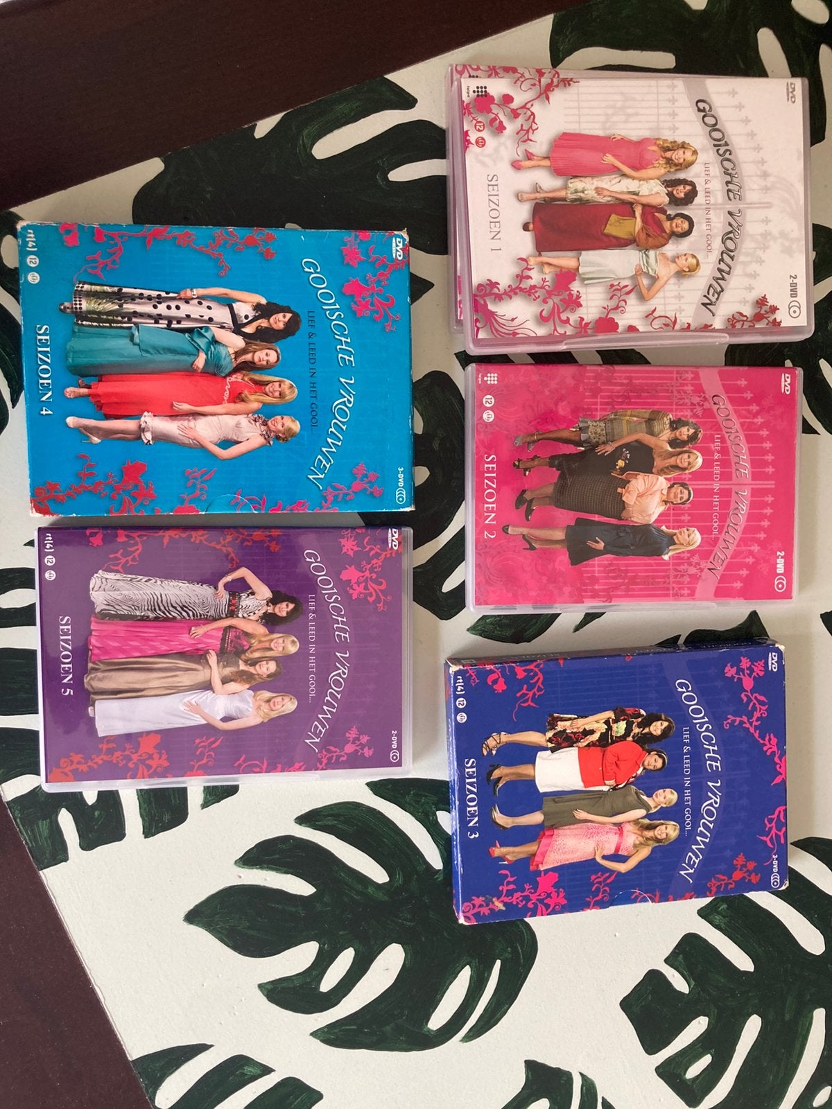 Dvd’s van gooische vrouwen seizoen 1 tm 5, Vanaf 12 jaar, Ophalen, Zo goed als nieuw, Komedie