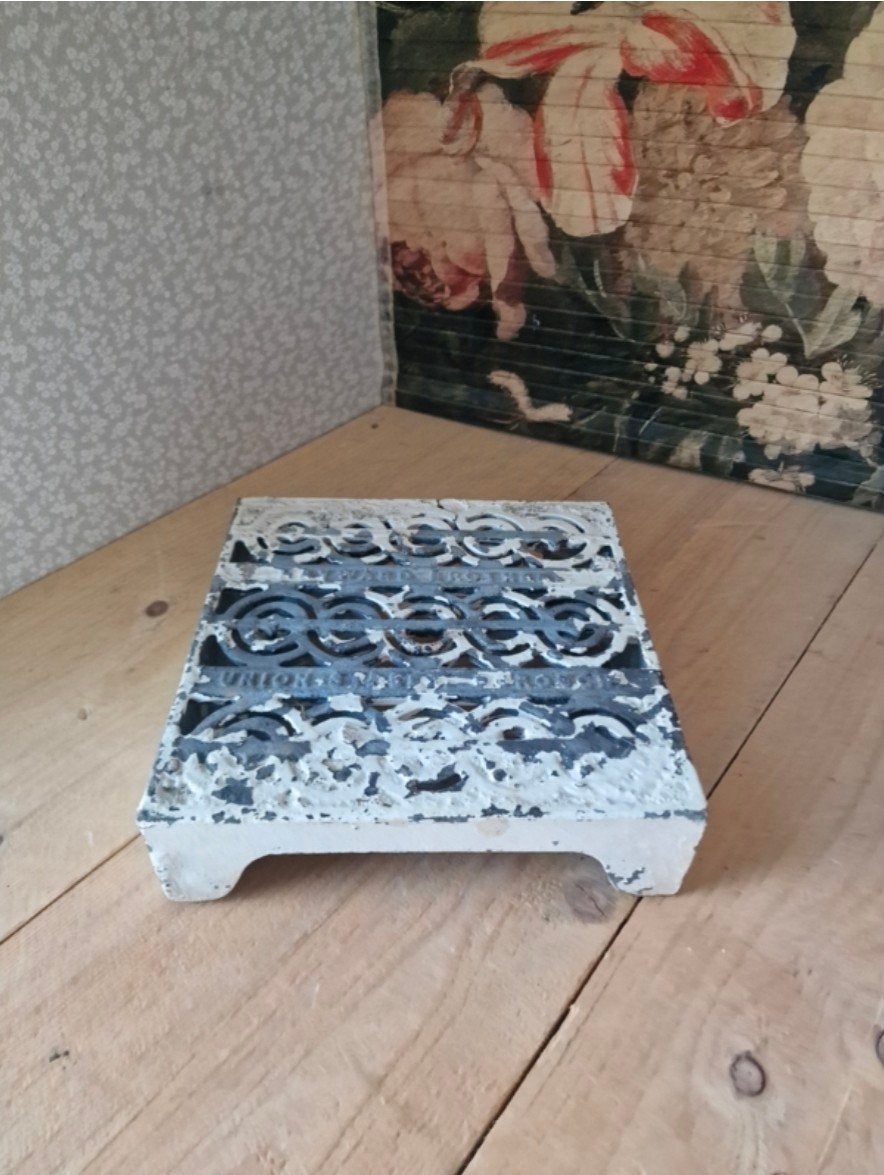 Antiek gietijzeren plateau onderzetter, Antiek en Kunst, Ophalen of Verzenden