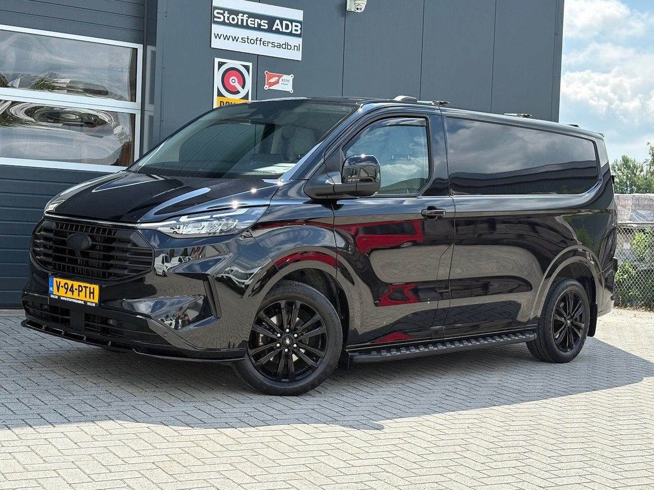 Ford Transit Custom 300 2.0 TDCI 170pk L1H1 Limited Aut. | L, 1869 kg, Gebruikt, Euro 6, 4 cilinders
