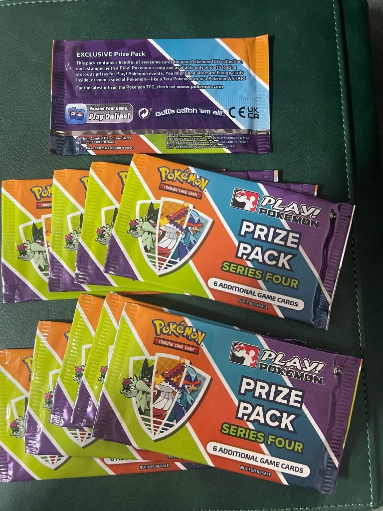 Pokemon Exclusive  Play Prize Pack series Four 10 stuks, Ophalen of Verzenden, Zo goed als nieuw