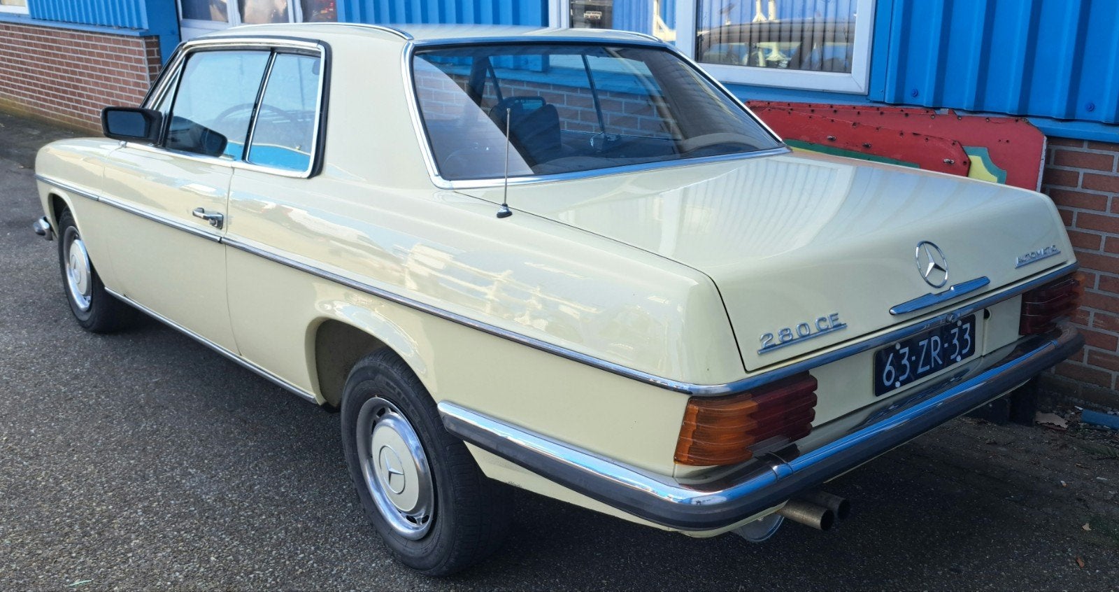 Mercedes-Benz 200-Serie 2.7 280 CE 1975, foto 2