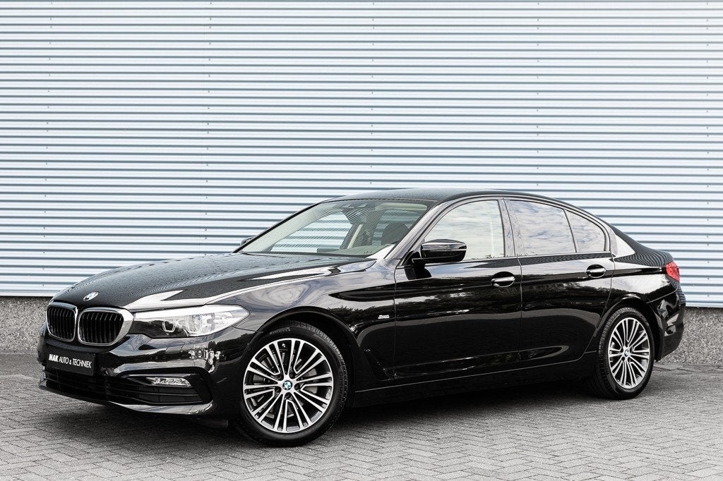 BMW 5-Serie 520d 190pk Aut. 2017 Zwart, Auto's, Automaat, Achterwielaandrijving, 1995 cc, Zwart