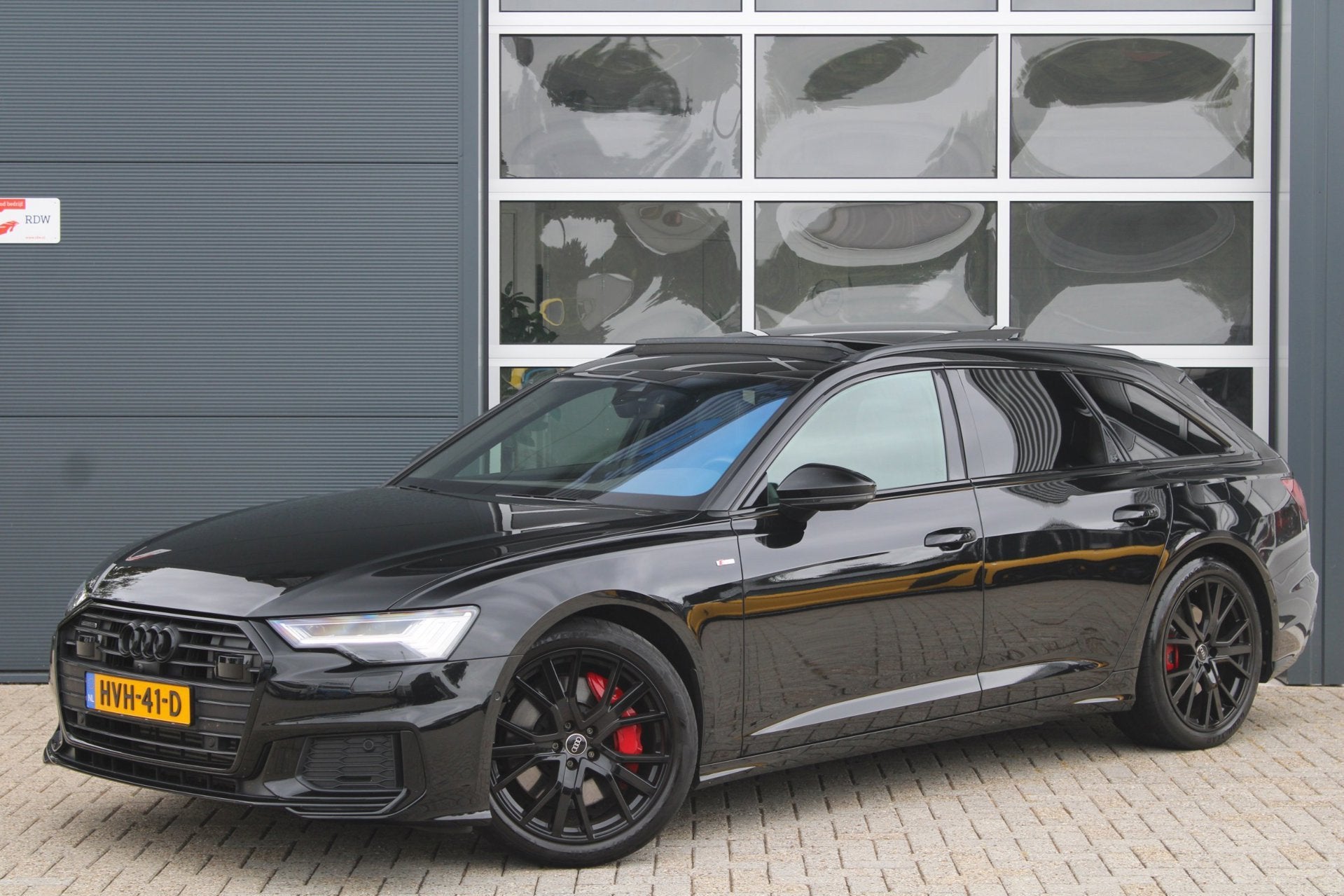 Audi A6 Avant 55 TFSI e Quattro S-Line Competition | Pano |, Auto's, Automaat, Gebruikt, 4 cilinders, Zwart