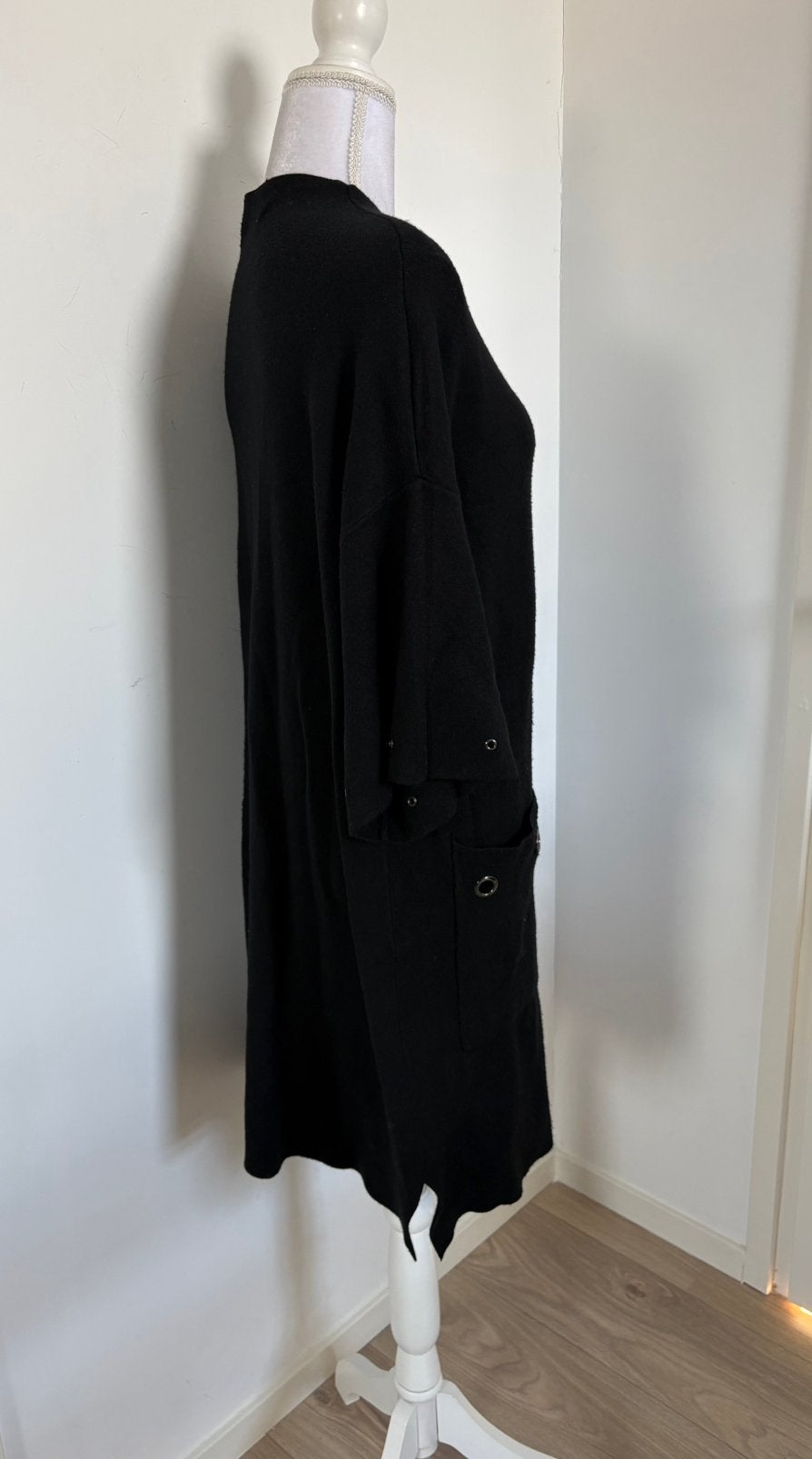 Zwarte Addy van den Krommenacker jurk - maat M, Kleding | Dames, Ophalen of Verzenden, Zo goed als nieuw, Maat 38/40 (M), Zwart