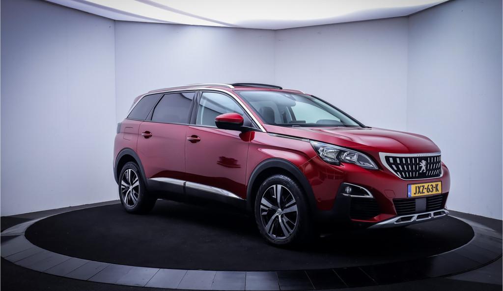 Peugeot 5008 1.2T 7P ALLURE EXCLUSIEF PANO | LEDER | MEMORY, Parkeersensor, Gebruikt, Zwart, 1199 cc