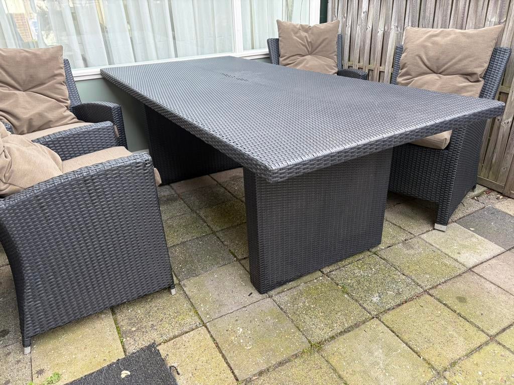 Bellagio wicker tuinset met grote tafel nieuwe kussens, Tuin en Terras, Ophalen of Verzenden, Zo goed als nieuw, Wicker