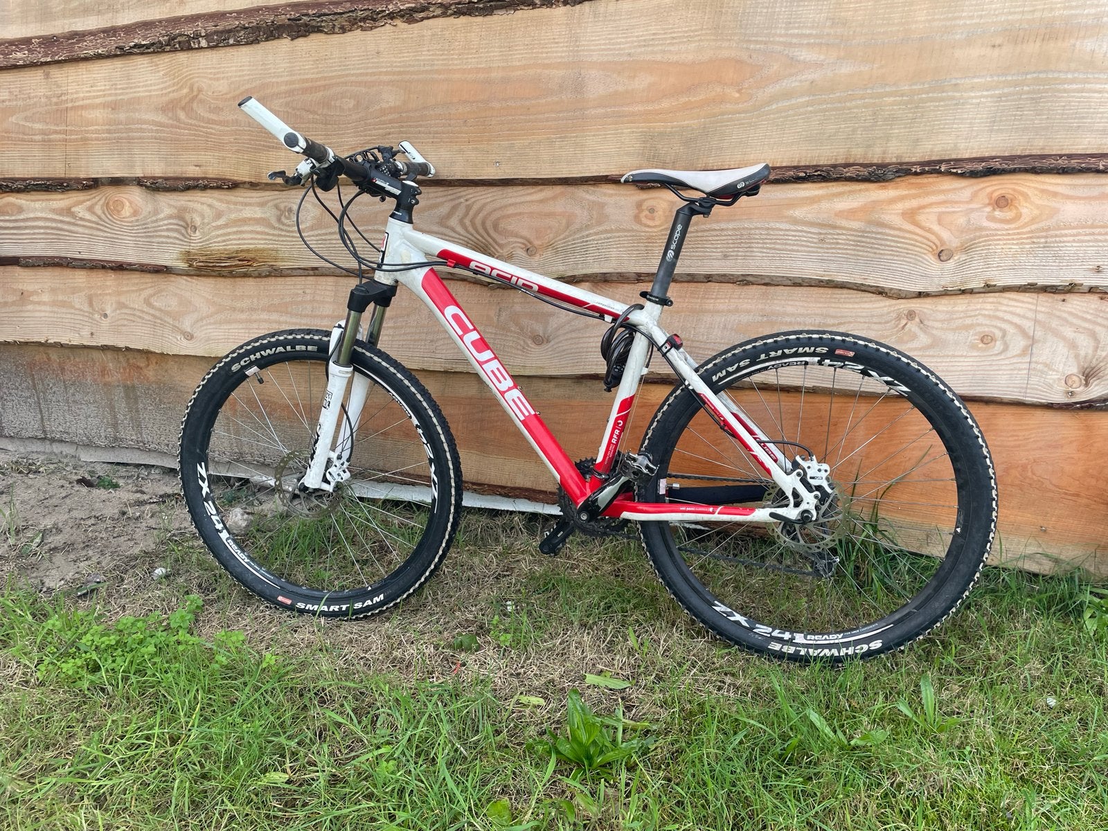 Cube Acid Mountainbike - Wit/Rood, Gebruikt, Hardtail, Heren, Schijfrem
