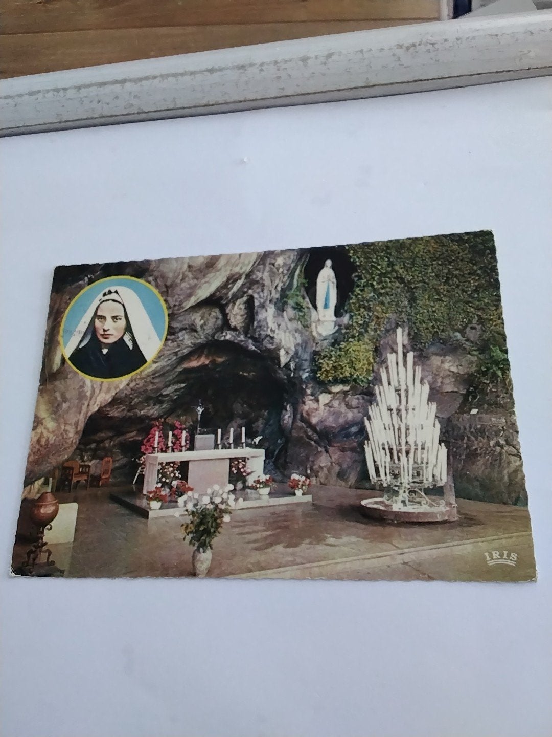 LOURDES. DE GROT. 1975, Verzamelen, Ophalen of Verzenden, 1960 tot 1980