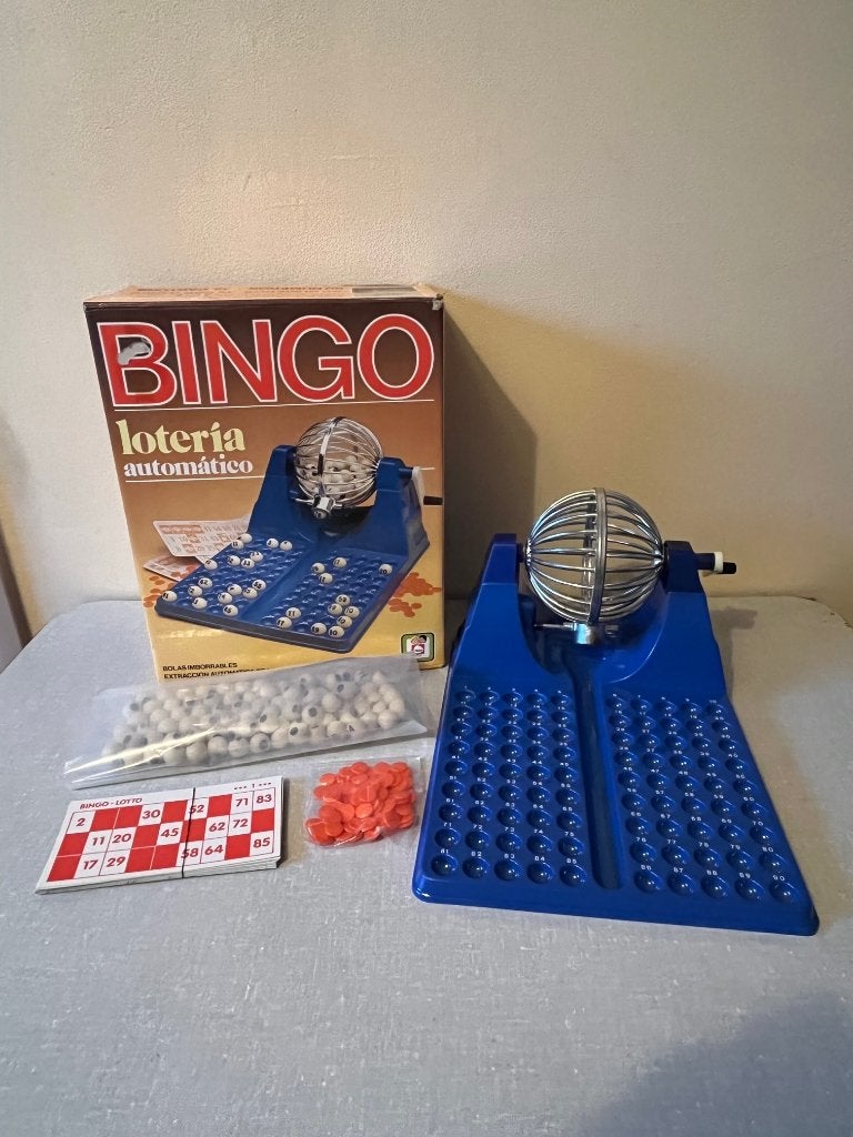 BINGO spel met bingomolen kaartjes en fiches NIEUWSTAAT, Een of twee spelers, Ophalen of Verzenden, Zo goed als nieuw