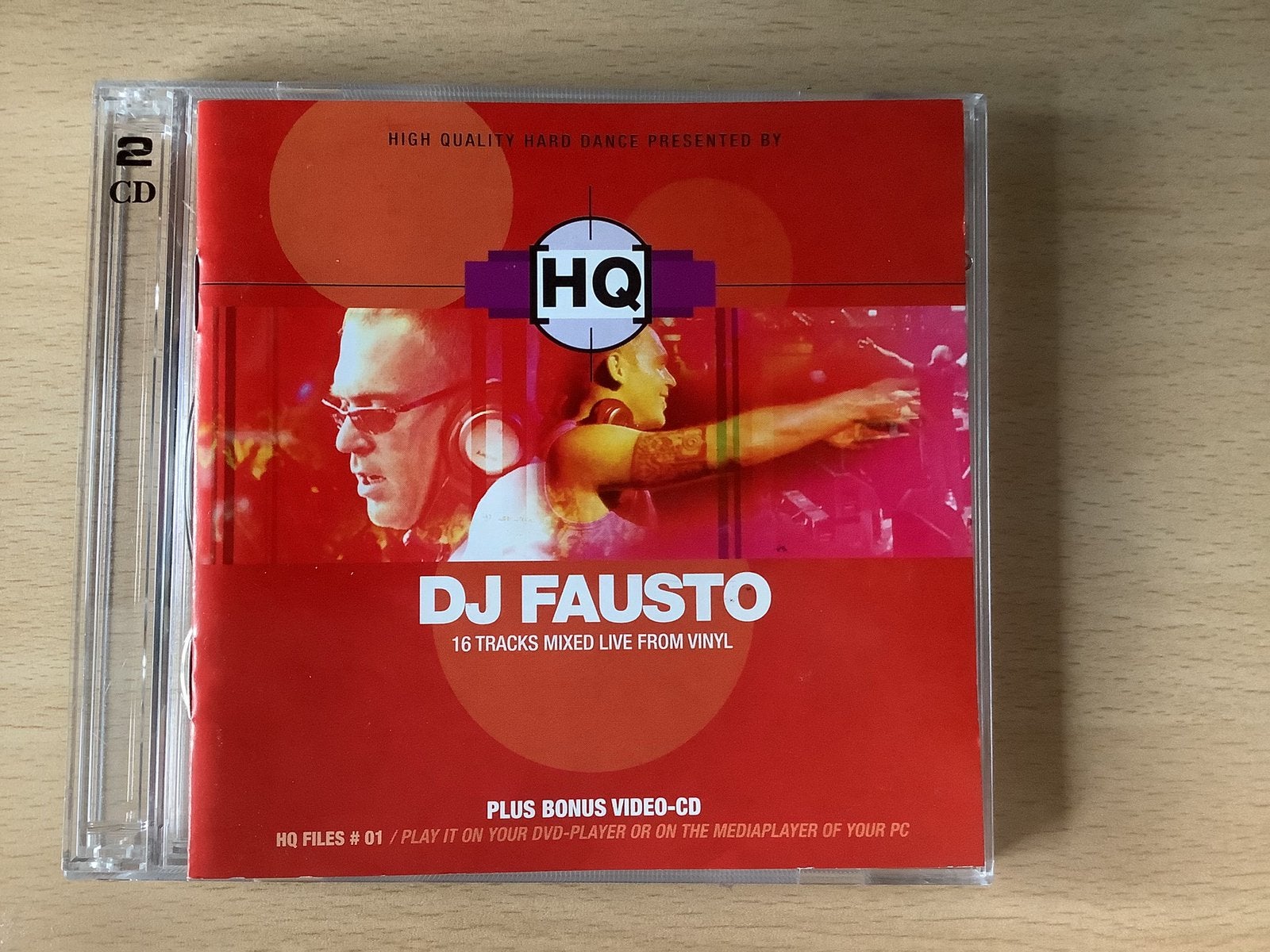 DJ Fausto-16 tracks mixed live from vinyl plus bonus videocd, Cd's en Dvd's, Ophalen of Verzenden, Zo goed als nieuw