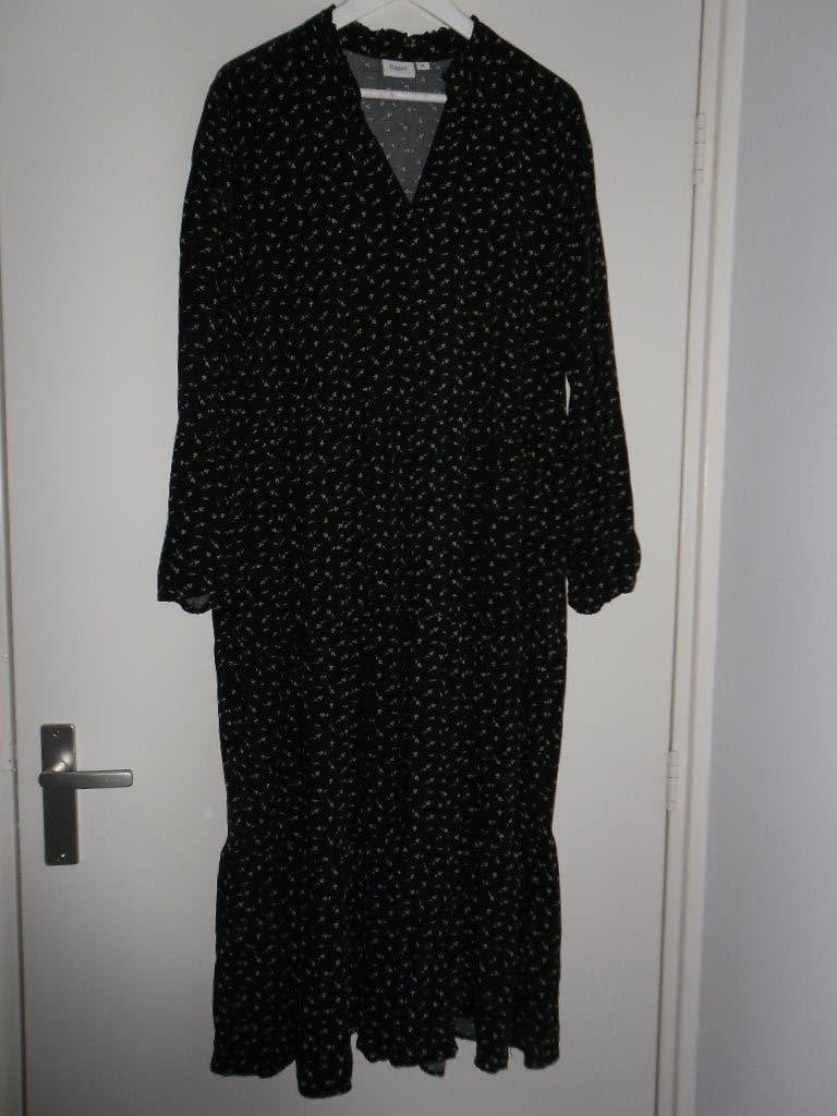 Saint Tropez Zwarte Maxi Jurk Met Witte Print Maat XL, Zwart, Maat 46/48 (XL) of groter, Nieuw, Ophalen of Verzenden