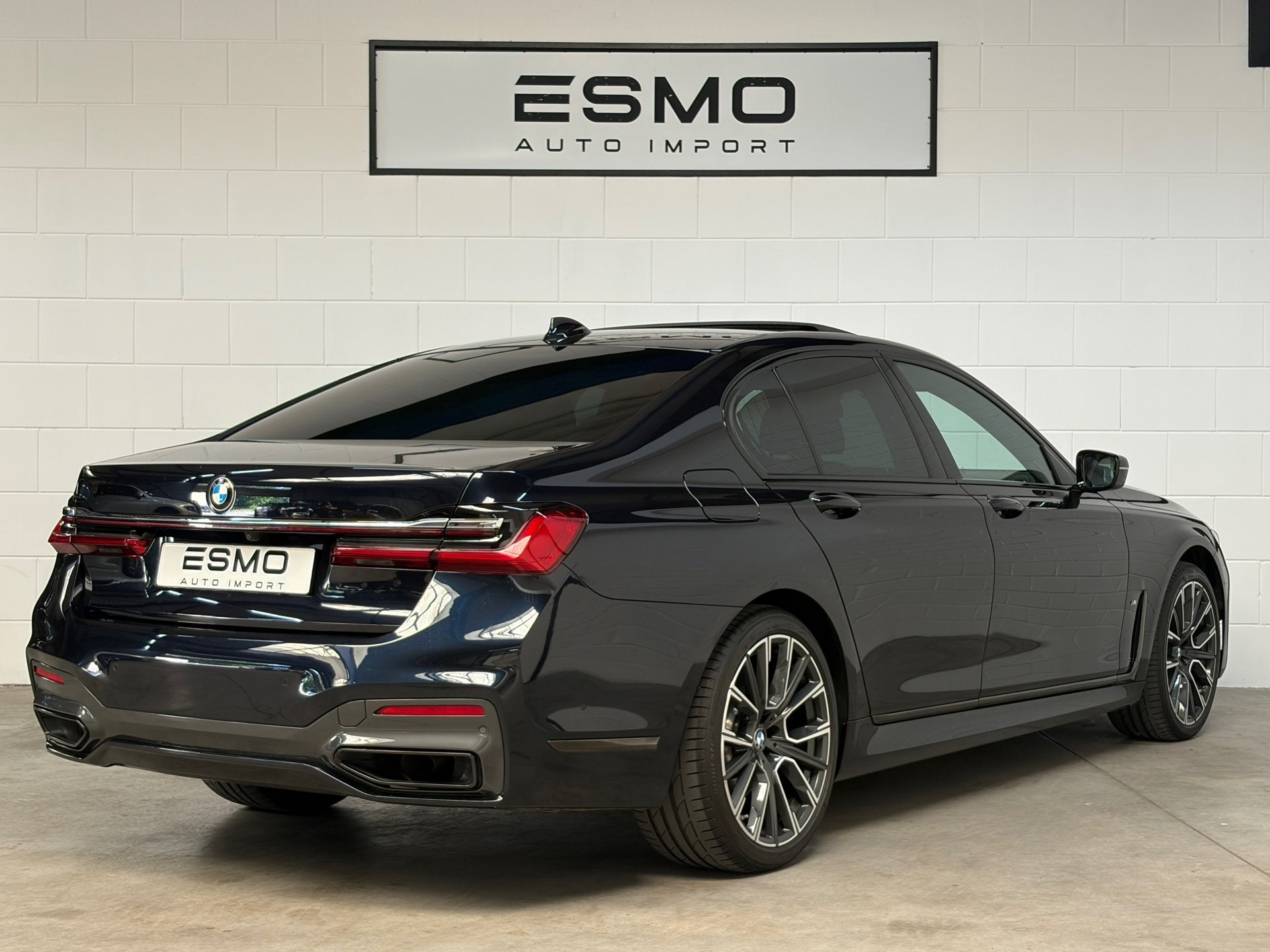 BMW 7-serie 745e High Executive Panoramadak HUD ACC Soft-clo, Auto's, Achterwielaandrijving, Gebruikt, Zwart, Hybride Elektrisch/Benzine