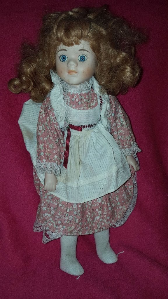 Pop, porselein, The Classique Collection, Lou, 40cm. 4A12, Verzamelen, Poppen, Tweedehands verkoop, Tweedehands verkoop, Gebruikt