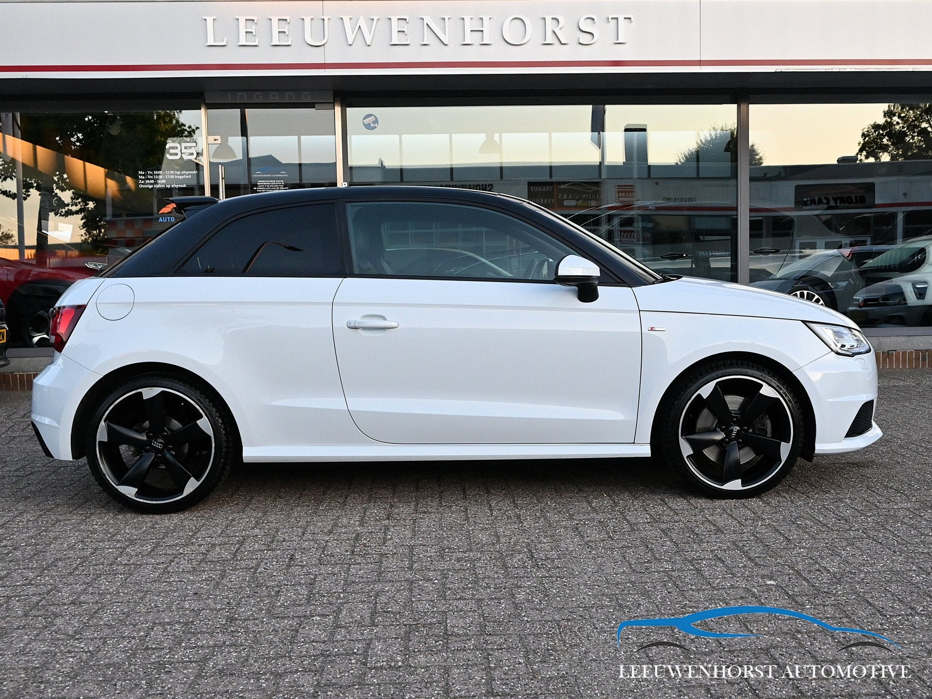 Audi A1 1.8 TFSI Sport Pro Line S AUTOMAAT, panodak, sportin, Auto's, 4 stoelen, 620 kg, Wit, Automatische klimaatregeling