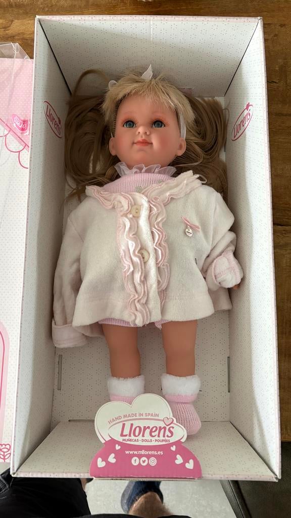 Llorens Elena pop 35 cm - Zo goed als nieuw, Ophalen of Verzenden, Zo goed als nieuw, Overige typen