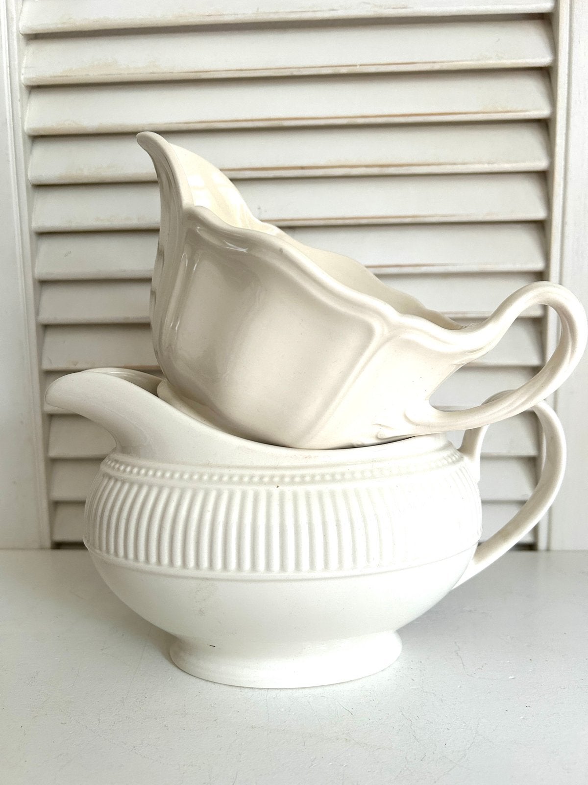 Twee Wedgwood sauskommen juskom, Ophalen, Zo goed als nieuw, Porselein, Overige typen