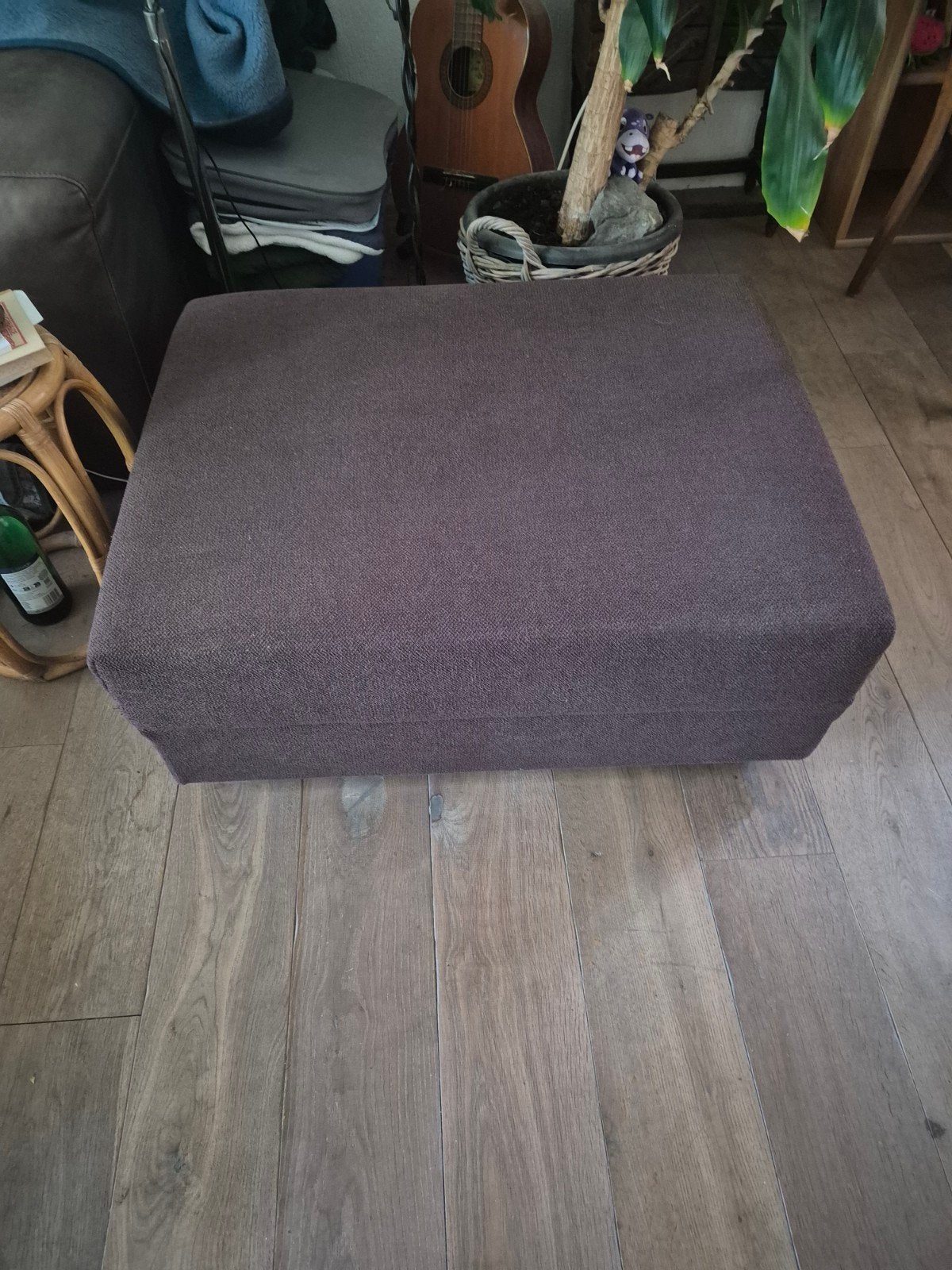 Bruine poef / voetenbank hocker, Ophalen, Gebruikt, 75 tot 100 cm, Rechthoekig