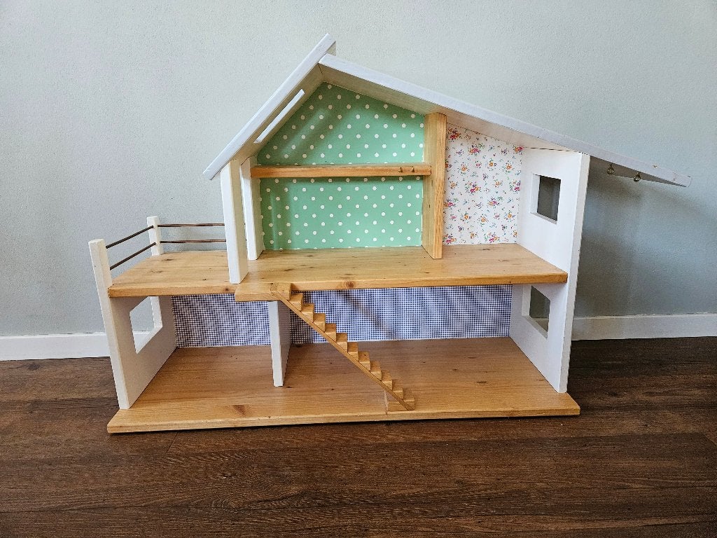 Poppenhuis hout met toebehoren, Ophalen, Gebruikt, Poppenhuis