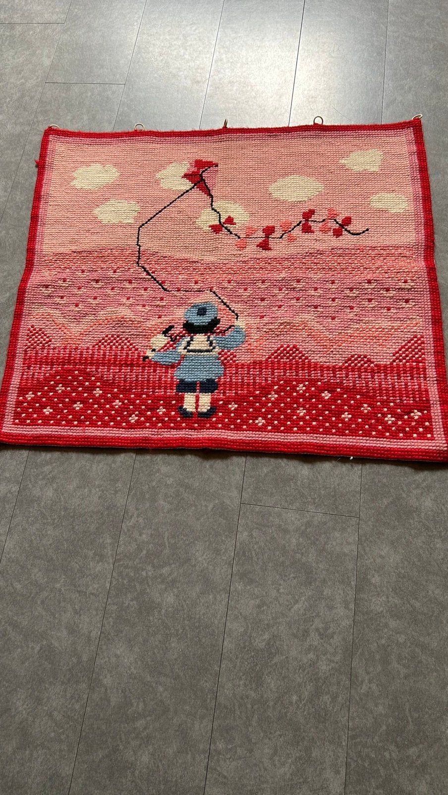 Wandkleed 80 cm br. 75 cm h. rood/roze/blauw, Kinderen en Baby's, Ophalen, Gebruikt, Wanddecoratie