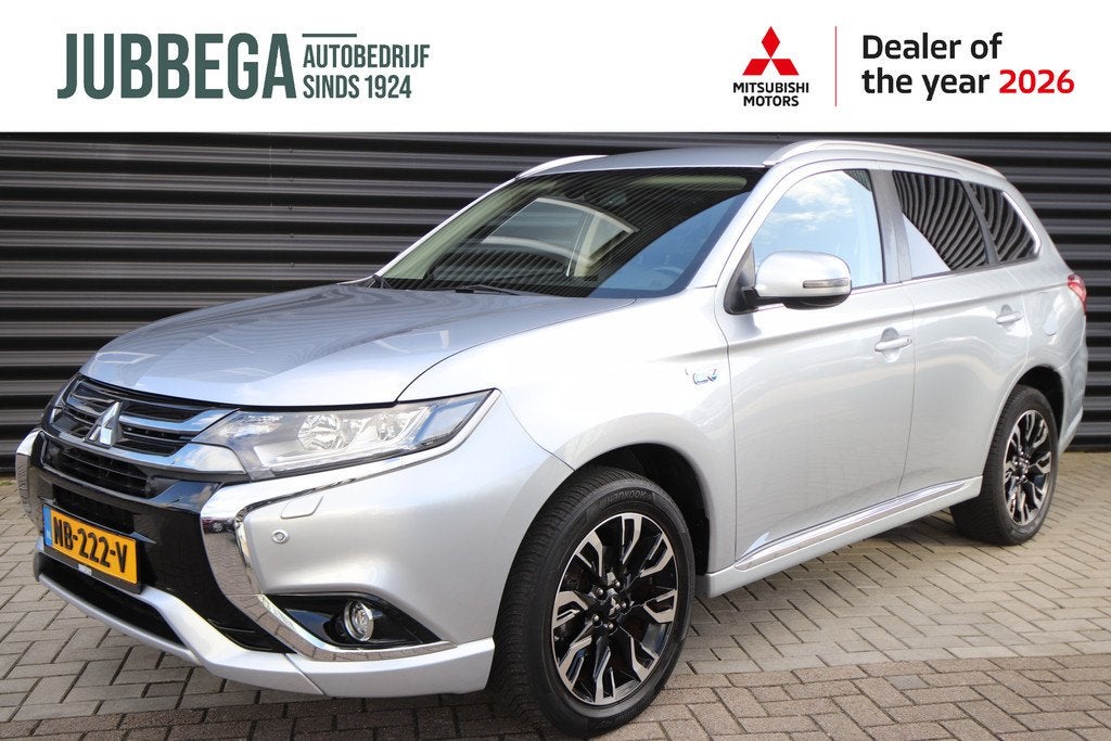 Mitsubishi Outlander 2.0 PHEV Premium Dealer O.H. Standkache, Auto's, Mitsubishi, 4 cilinders, Bedrijf, Vierwielaandrijving, Hybride Elektrisch/Benzine