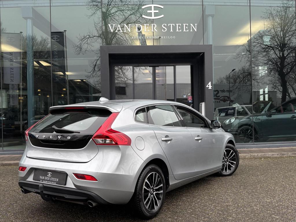 Volvo V40 1.6 T4 Momentum Camera | Cruise Control | Trekhaak, Auto's, Gebruikt, 4 cilinders, 179 pk, Leder en Stof