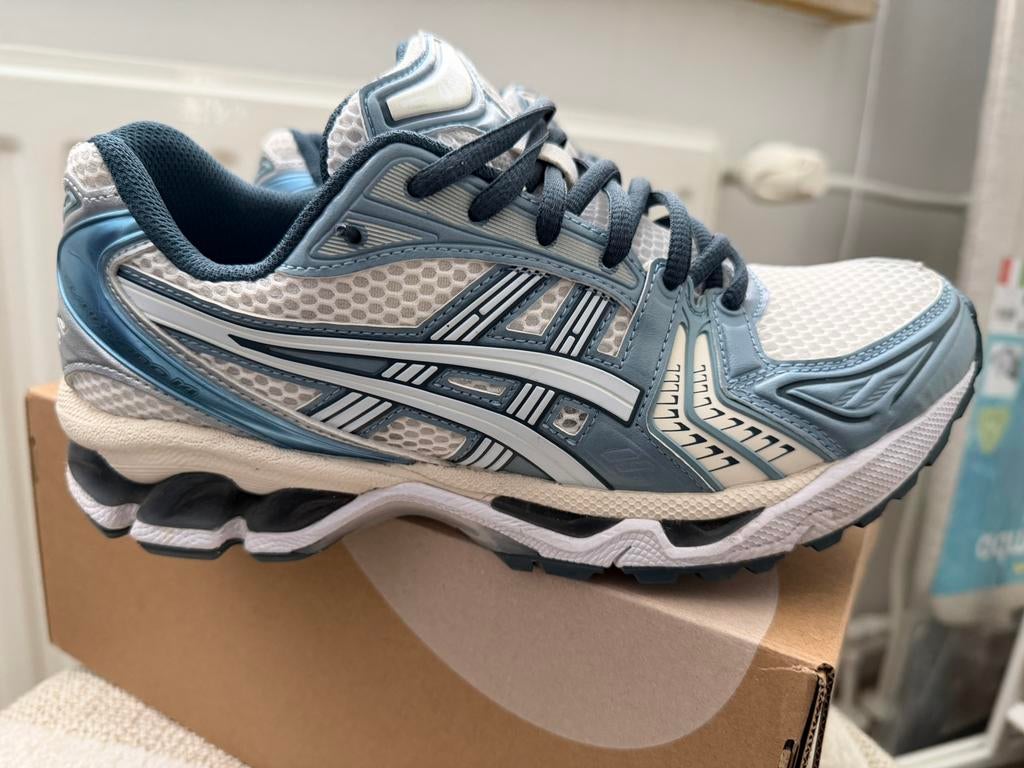 ASICS GEL-KAYANO 14 CREAM/RAW INDIGO, Overige kleuren, Ophalen of Verzenden, Sneakers of Gympen, Zo goed als nieuw