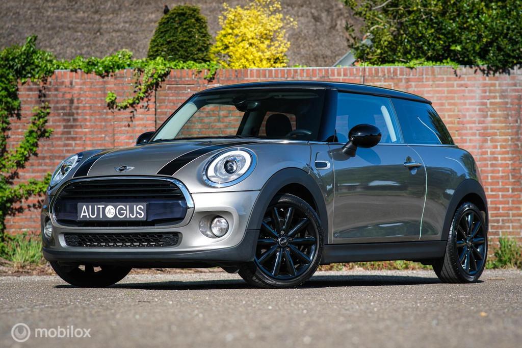Mini Mini 1.5 Cooper Chili Automaat | Dealer OH | LED | Navi, Auto's, Mini, Voorwielaandrijving, Gebruikt, 4 stoelen, 49 €/maand