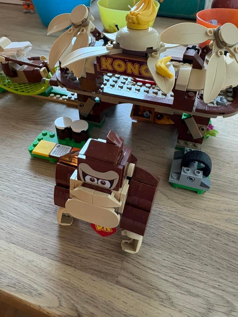 Lego Mario, grote set met o.a. Mario, Donkey Kong, Yoshi, Ophalen, Zo goed als nieuw