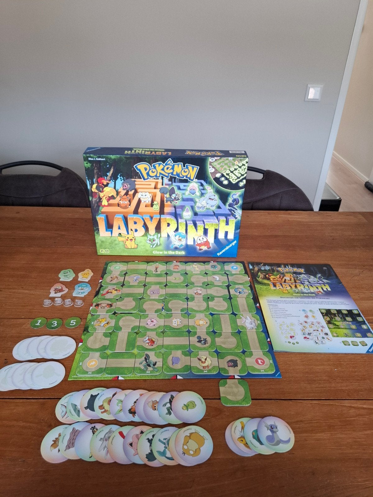 Pokémon Labyrinth Glow in the Dark (mist 1 schijf), Hobby en Vrije tijd, Gezelschapsspellen | Bordspellen, Een of twee spelers