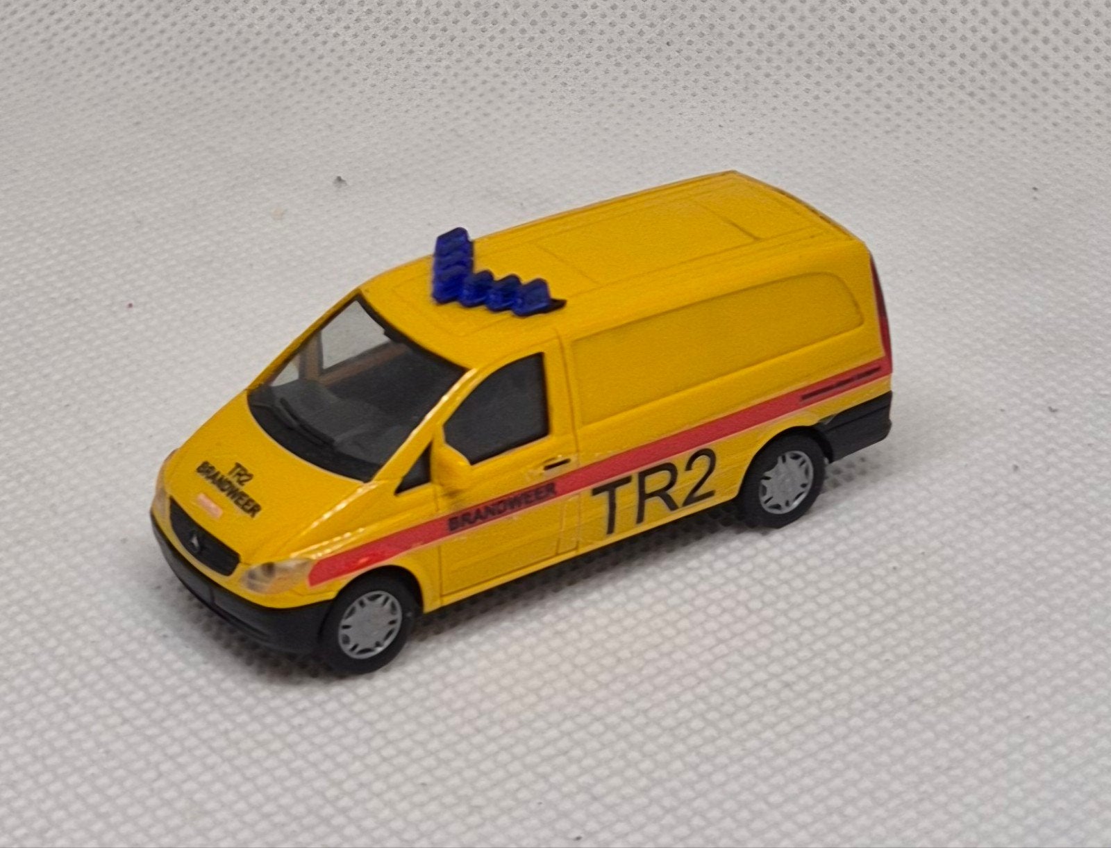 MB Vito Brandweer Schiphol Eigenbouw, Ophalen of Verzenden, Zo goed als nieuw, Auto, Herpa