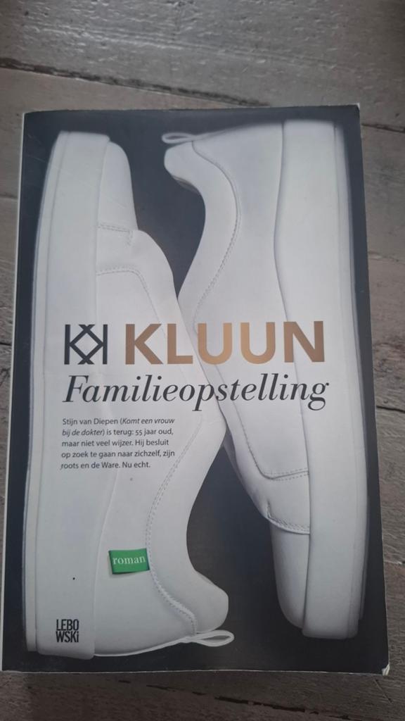 Kluun - Familieopstelling, Boeken, Ophalen of Verzenden, Zo goed als nieuw, Kluun