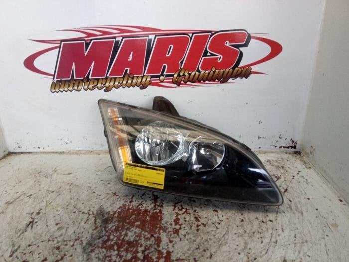 Koplamp rechts van een Ford Focus, Gebruikt, -, -, Ophalen of Verzenden