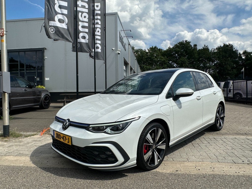 Volkswagen GOLF 1.4 eHybrid GTE 2021 *Leer *Pano *Adaptive *, Auto's, Gebruikt, 4 cilinders, 150 pk, Wit