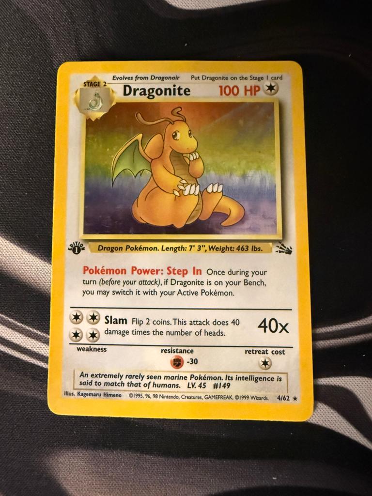 Pokemon Dragonite 1st edition holo fossil, Hobby en Vrije tijd, Ophalen, Zo goed als nieuw