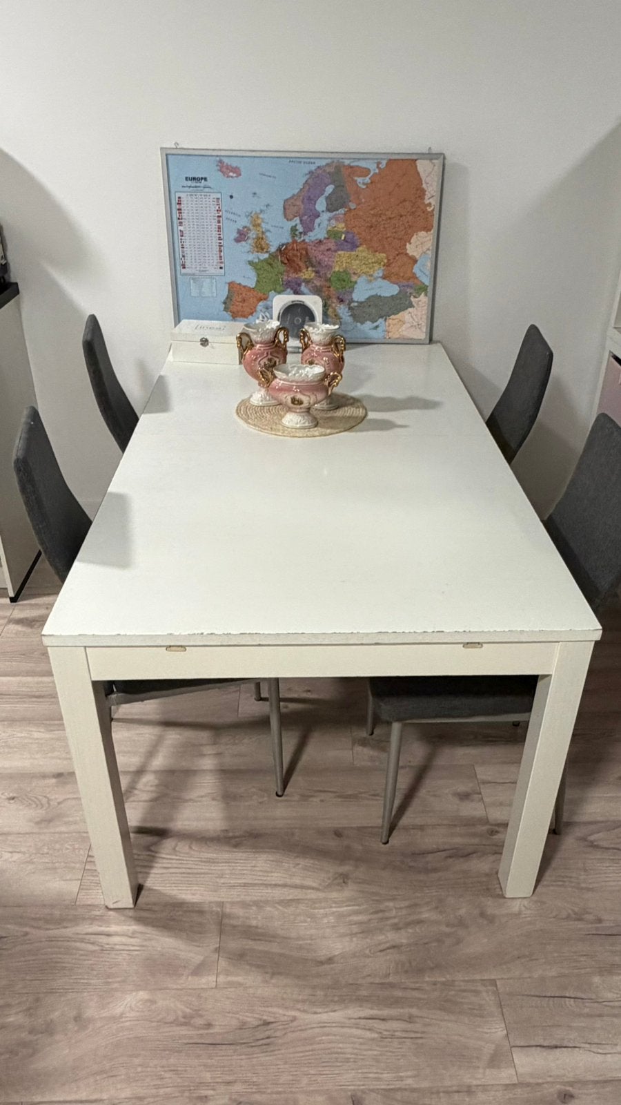 IKEA BJURSTA uitschuifbare eettafel wit + 2 verlengstukken, Huis en Inrichting, Ophalen, Gebruikt, 50 tot 100 cm, Vijf personen of meer
