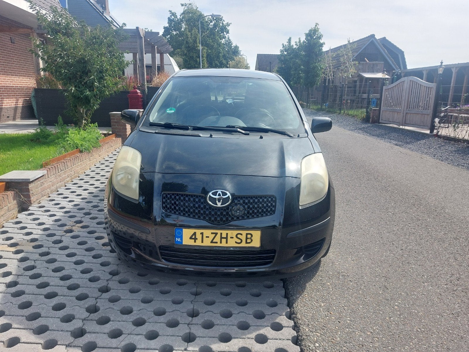 Toyota Yaris 1.3 16V Vvt-i 3DR MMT 2008 Zwart, Auto's, Toyota, 40 €/maand, 750 kg, 4 cilinders, Zwart