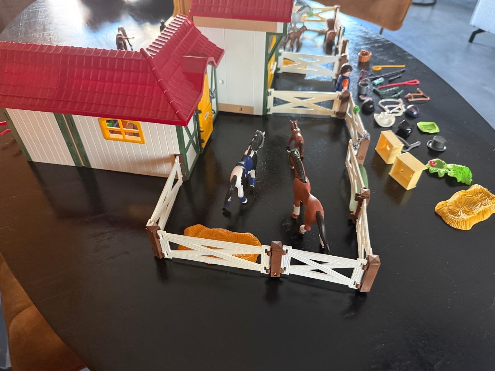Playmobil - Manege / Paarden set, Ophalen of Verzenden, Zo goed als nieuw