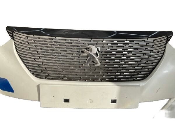 Bumper Peugeot 2008 II MK2 19-23 Voorbumper J5-22295, Taurusavenue 1
2132 LS  Hoofddorp, NL, Gebruikt, Contact.group@renault.com