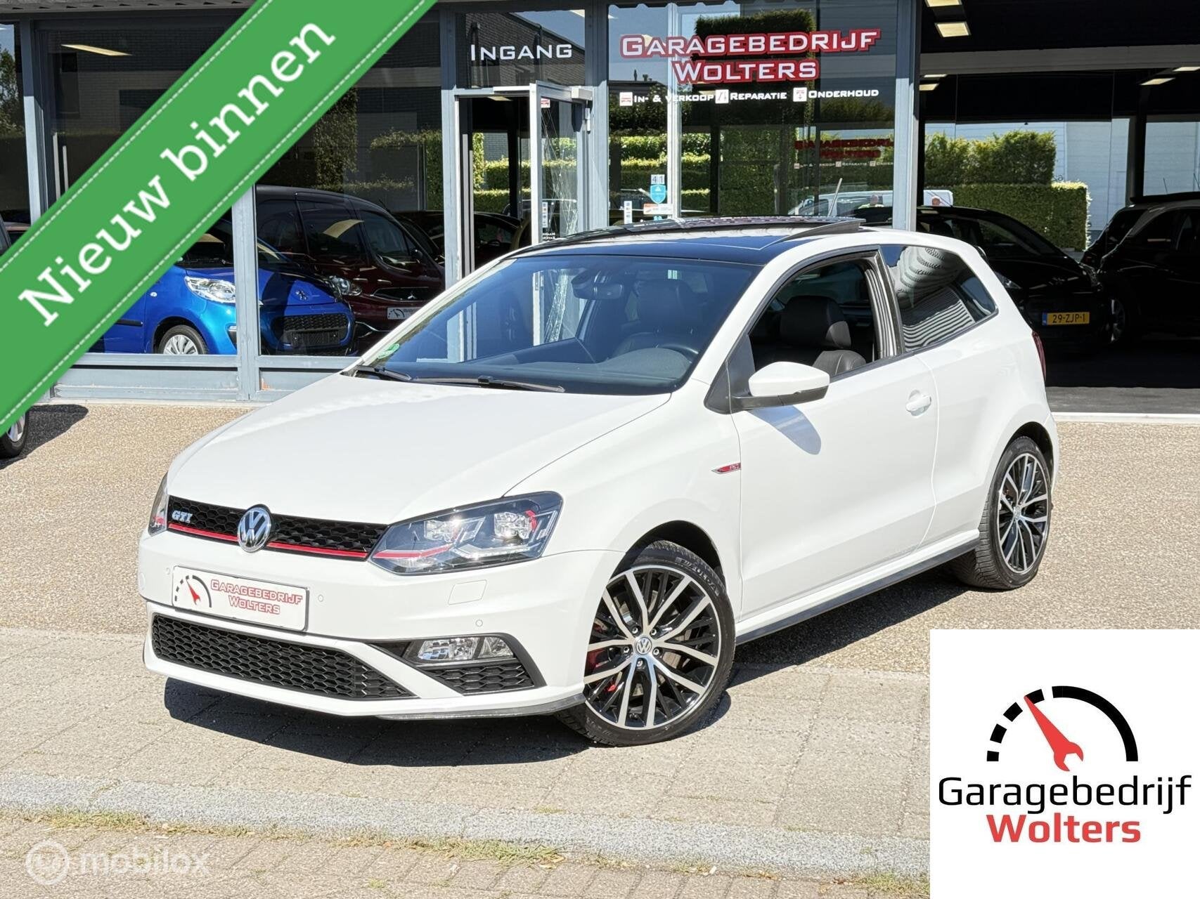 Volkswagen Polo 1.8 TSI GTI VOL OPTIES PANO ALCANTARA DEALER, Auto's, Volkswagen, Zwart, Met garantie (alle), Wit, Bedrijf