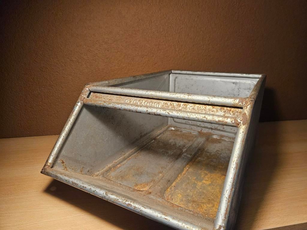 Originele vintage Overtoom magazijnbak, gemaakt van ijzer, Minder dan 50 cm, Gebruikt, 50 tot 100 cm, Ophalen of Verzenden