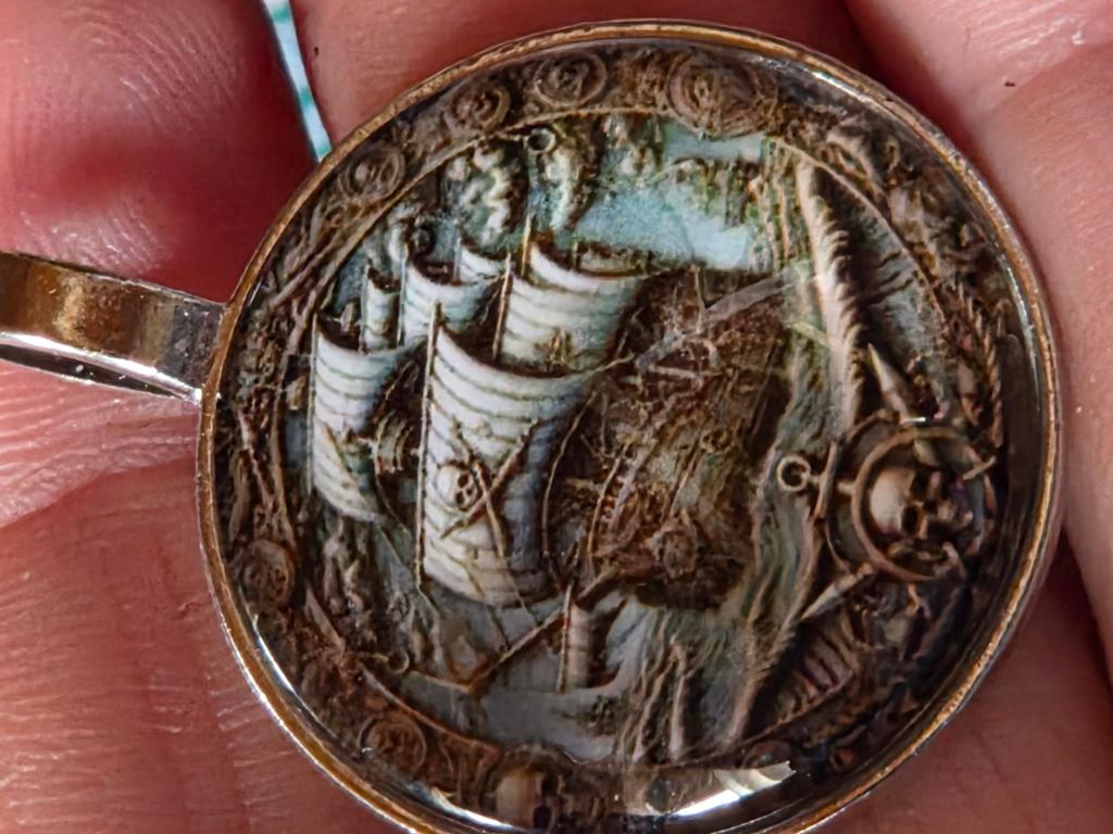 Hanger, Ophalen of Verzenden, Nieuw, Glas of Kristal, Overige voorstellingen