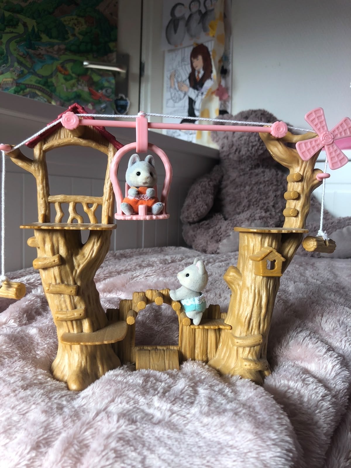 Sylvanian Families Husky Familie met boomhut, Ophalen, Gebruikt, Jongen of Meisje