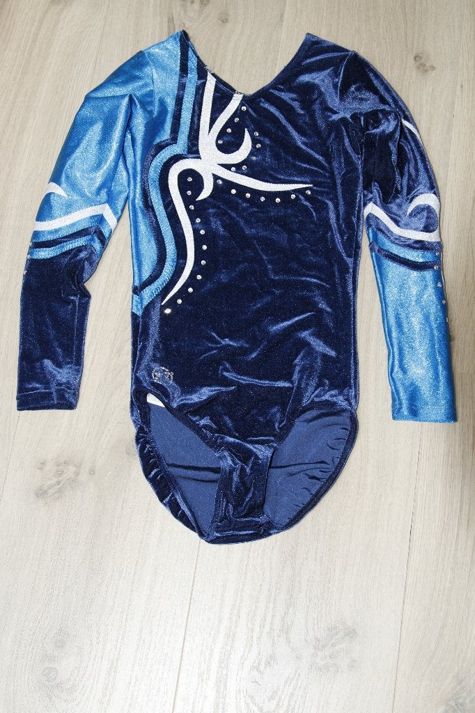 Turnpakje TT-Gymnastics diverse maten blauw velours mouwen, Sport en Fitness, Blauw, Ophalen of Verzenden, Turnpak(je), Nieuw