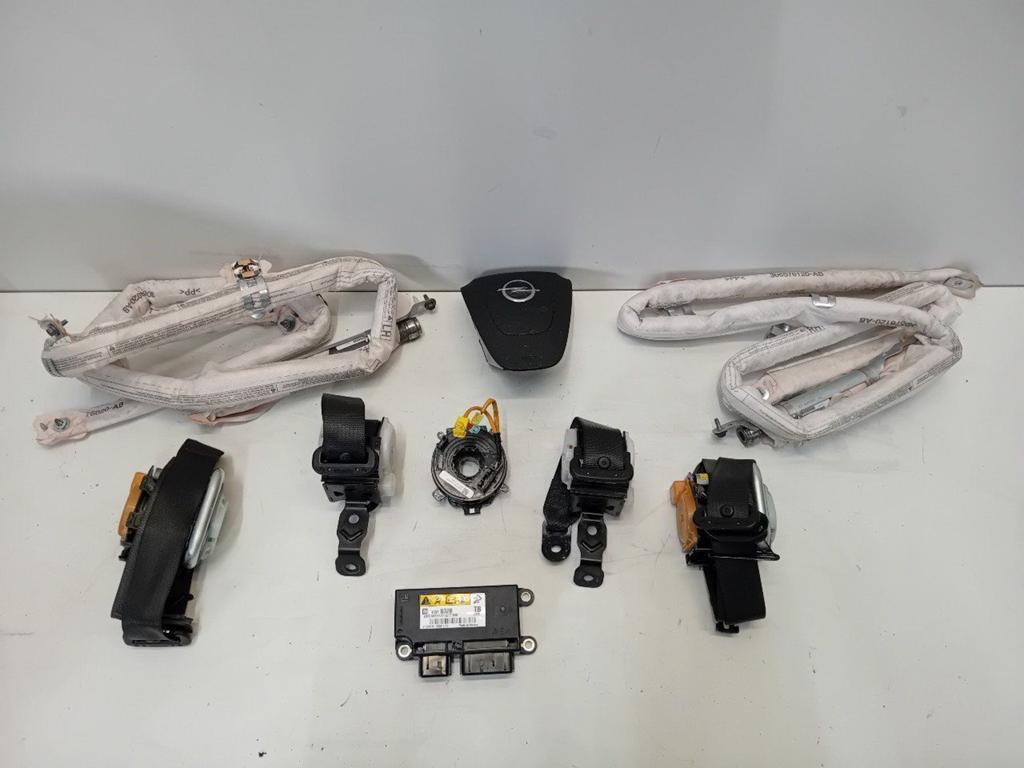 Airbag set Opel Insignia, Onderdelen@venauto.nl, Van der Ven Autorecycling B.V., Gebruikt, Ettenseweg 76, 4706 PB Roosendaal, The Netherlands