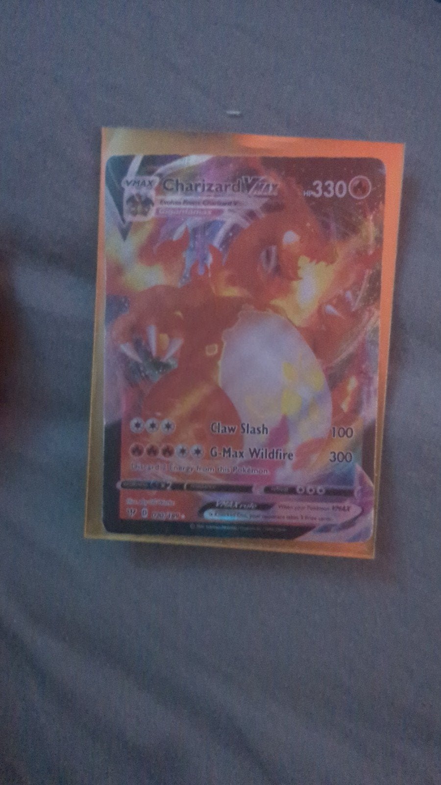 Pokémon Kaart Charizard VMAX (330 HP), Ophalen of Verzenden, Zo goed als nieuw, Losse kaart