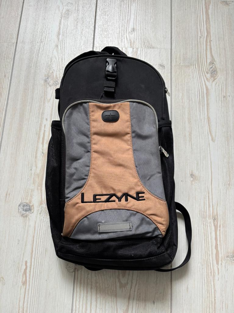 Lezyne Float Fietsrugzak Rugzak met waterreservoir MTB ATB, Ophalen of Verzenden, Gebruikt, M, Bovenkleding