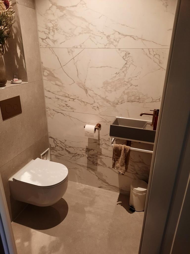 2 stuks wandtegel Porcelanosa 59,6x150 cm massa brillo, Doe-het-zelf en Verbouw, Ophalen, 60 cm of meer, Nieuw, Minder dan 5 m²