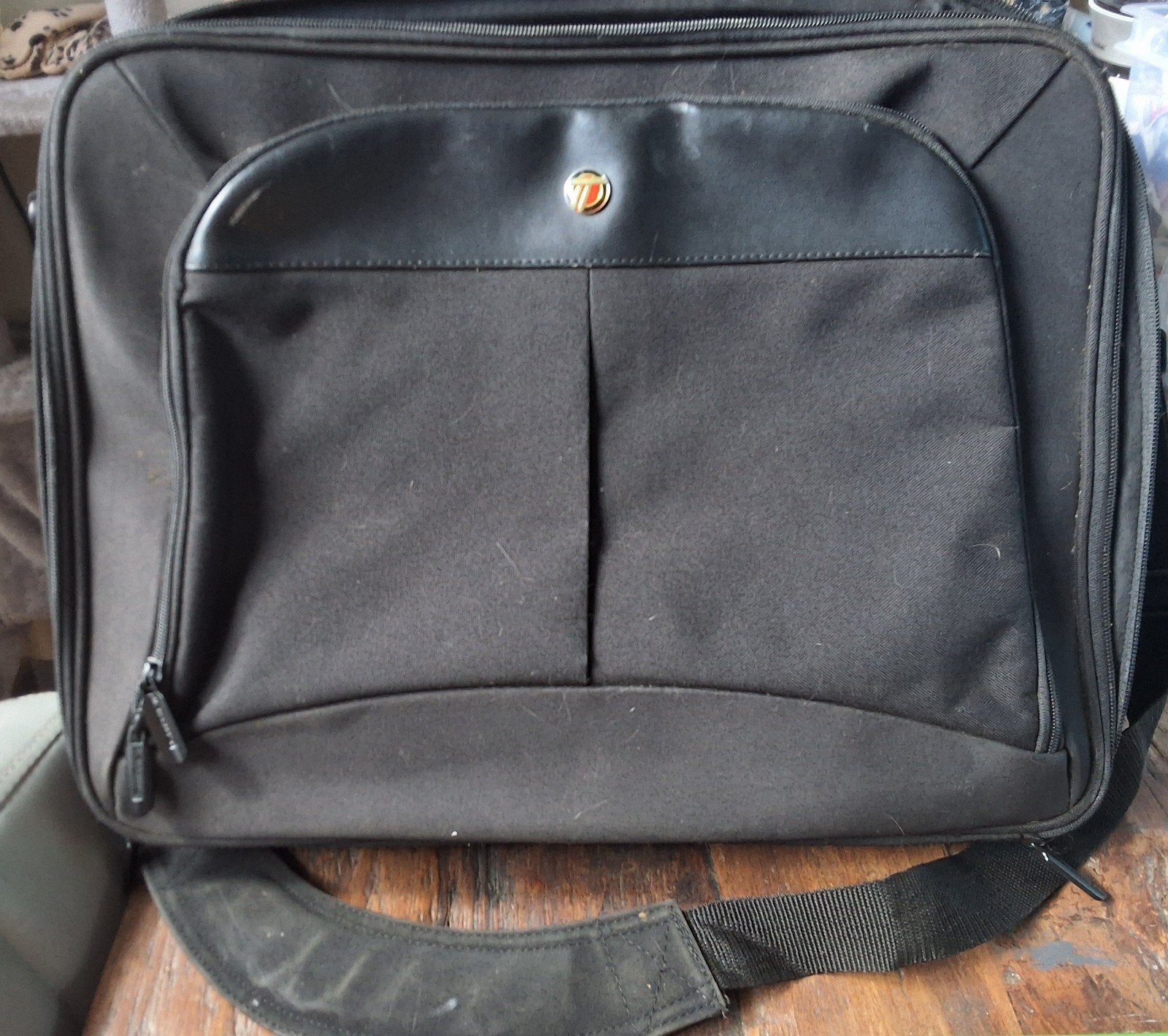 Zwarte laptoptas met schouderband, Ophalen, Gebruikt, 15 inch, Gevoerd laptopvak