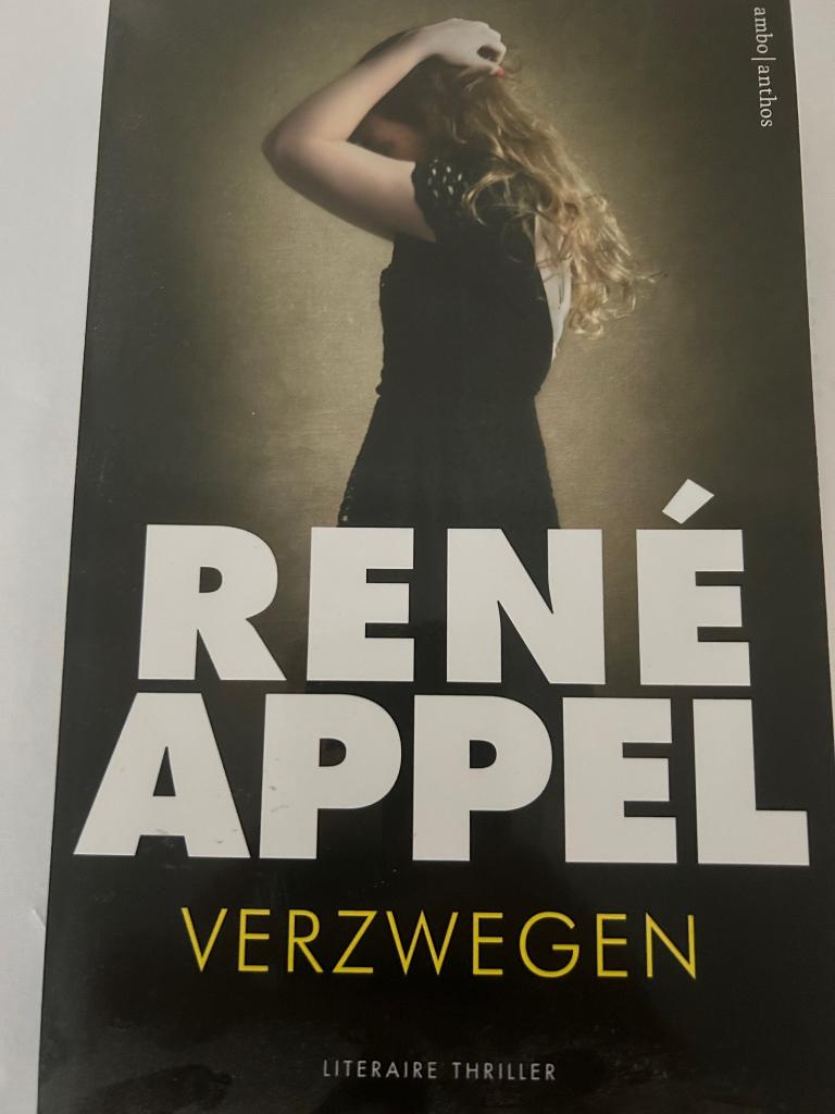 VERZWEGEN van rené appel in ~~nieuw~~ staat, Boeken, Verzenden, Zo goed als nieuw
